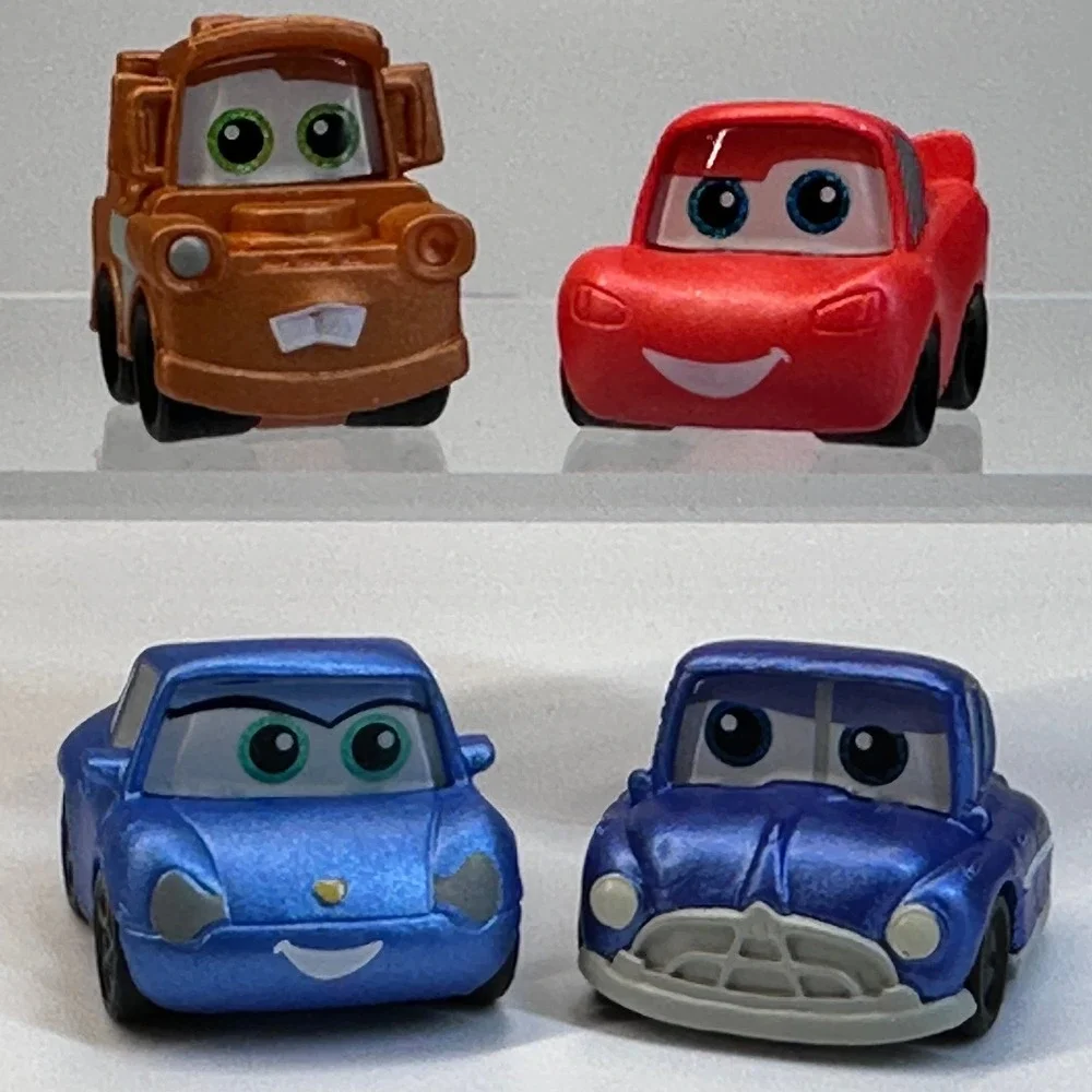 Disney Doorables Pixar CARS Lightning McQueen Mater Sally Doc Hudson Series 9